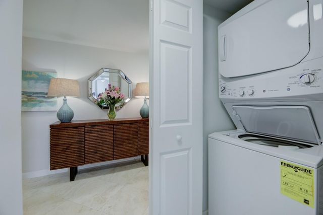 2001 N Ocean Boulevard 401, Fort Lauderdale, FL 33305