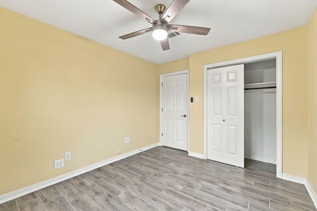 2926 Tarpey Avenue, Texas City, TX 77590