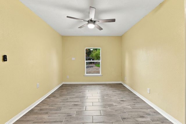 2926 Tarpey Avenue, Texas City, TX 77590
