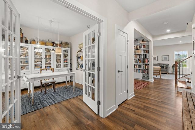 149 EMPEROR DR, Lake Frederick, VA 22630