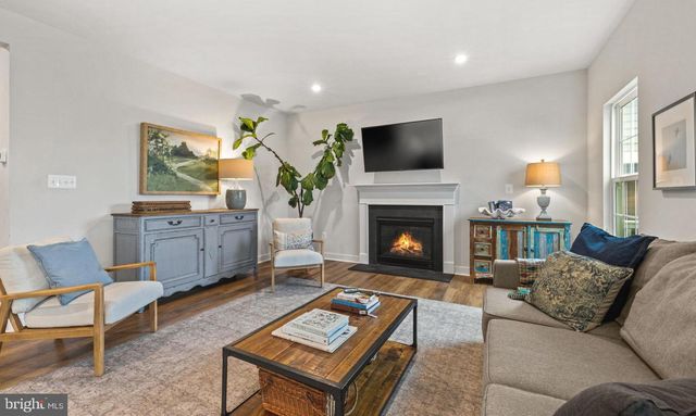 149 EMPEROR DR, Lake Frederick, VA 22630