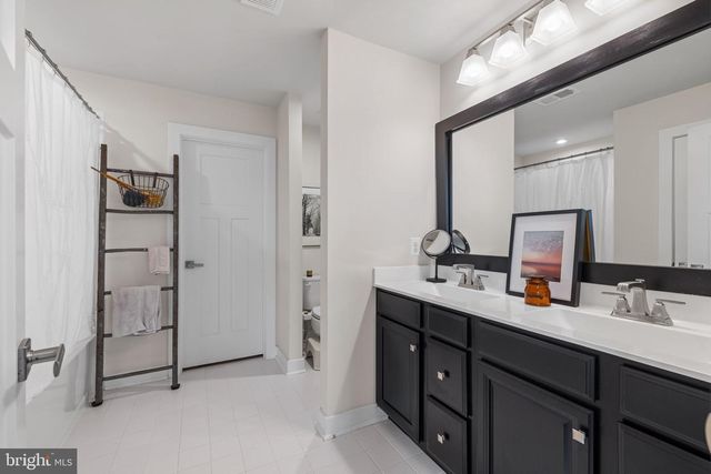 149 EMPEROR DR, Lake Frederick, VA 22630