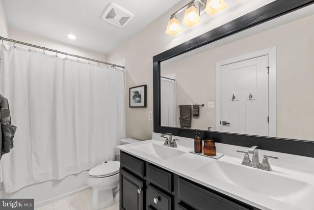 149 EMPEROR DR, Lake Frederick, VA 22630