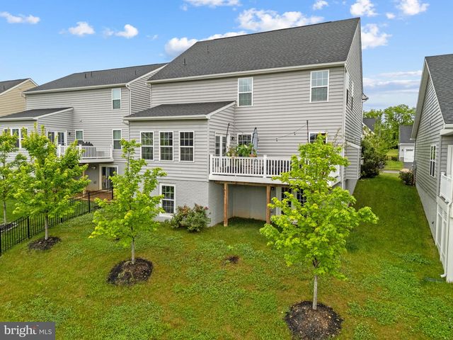 149 EMPEROR DR, Lake Frederick, VA 22630