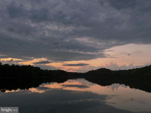 149 EMPEROR DR, Lake Frederick, VA 22630