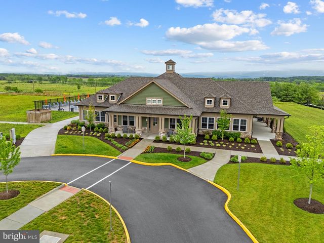 149 EMPEROR DR, Lake Frederick, VA 22630