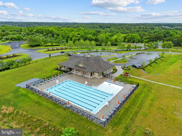149 EMPEROR DR, Lake Frederick, VA 22630