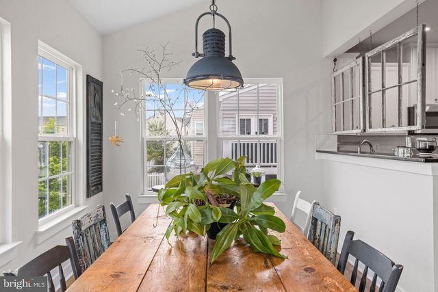 149 EMPEROR DR, Lake Frederick, VA 22630