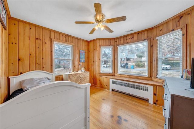 2415 Oakland BLVD, Roanoke, VA 24012