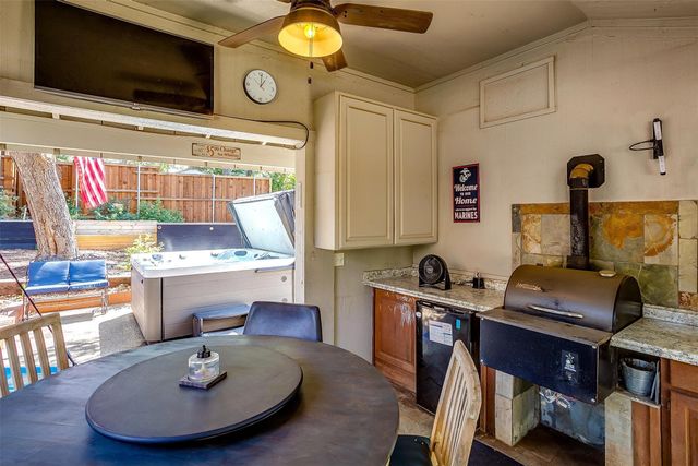 1412 Ridgecrest Circle, Denton, TX 76205