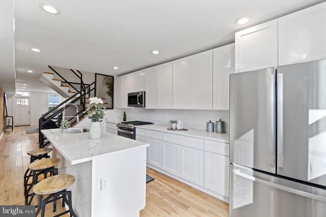 1825 S HANOVER ST, Baltimore, MD 21230