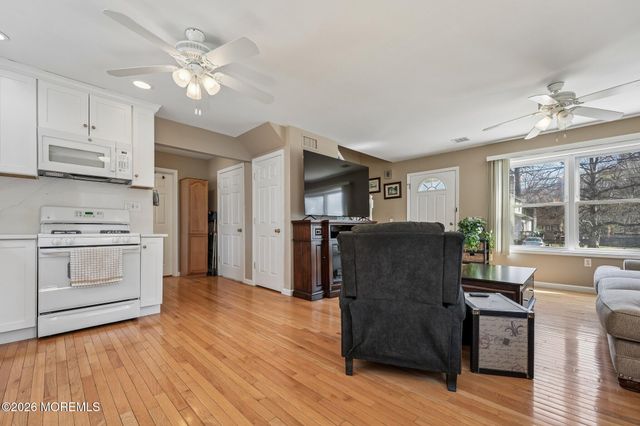 19 Marlin Avenue, Pequannock, NJ 07440