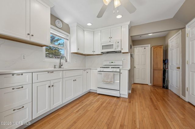 19 Marlin Avenue, Pequannock, NJ 07440