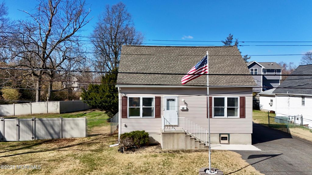19 Marlin Avenue, Pequannock, NJ 07440