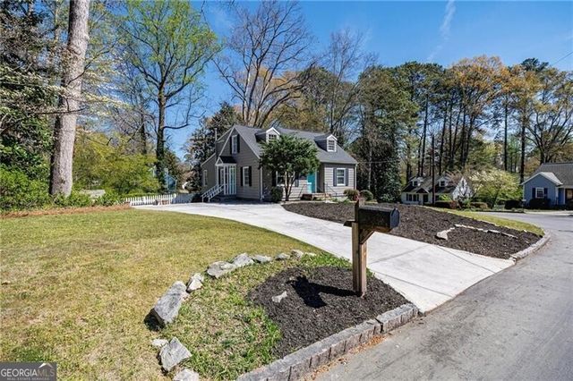 1868 Dyer Circle, Chamblee, GA 30341