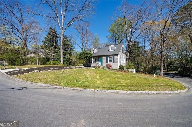 1868 Dyer Circle, Chamblee, GA 30341