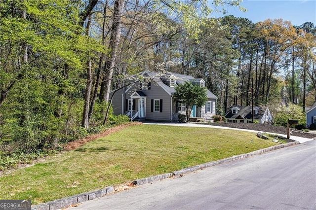1868 Dyer Circle, Chamblee, GA 30341