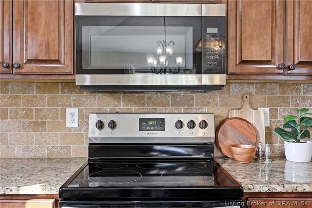 6305 Sunset Loop, Charlestown, IN 47111