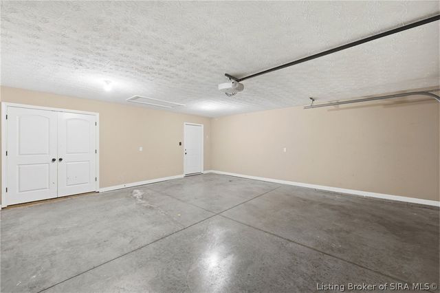 6305 Sunset Loop, Charlestown, IN 47111