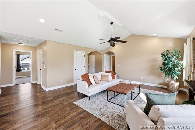 6305 Sunset Loop, Charlestown, IN 47111