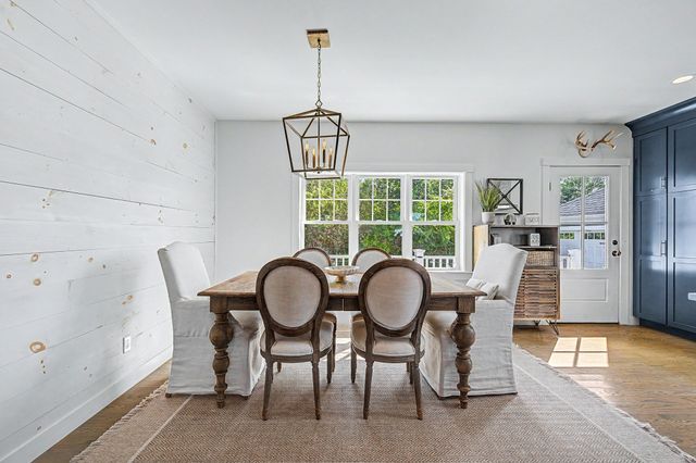 72 Grove St, Hopkinton, MA 01748