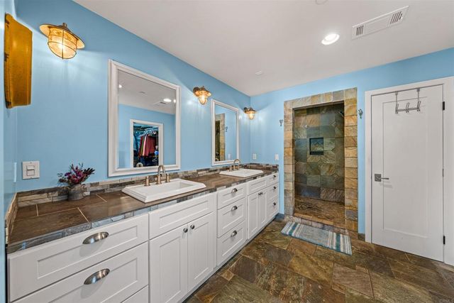 11915 Fuerte Vista Lane, El Cajon, CA 92020