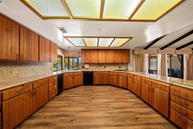 11915 Fuerte Vista Lane, El Cajon, CA 92020