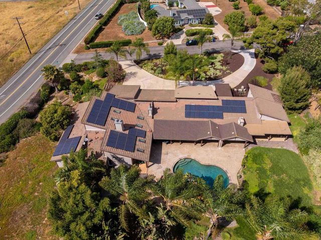 11915 Fuerte Vista Lane, El Cajon, CA 92020