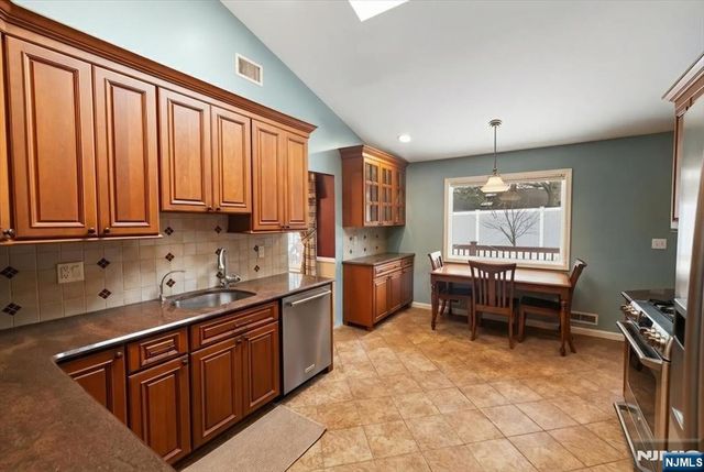 692 Pine Lake Drive, Twp Of Washington, NJ 07676