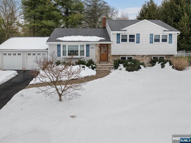 692 Pine Lake Drive, Twp Of Washington, NJ 07676