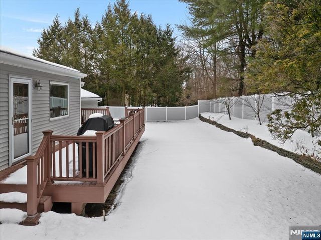 692 Pine Lake Drive, Twp Of Washington, NJ 07676