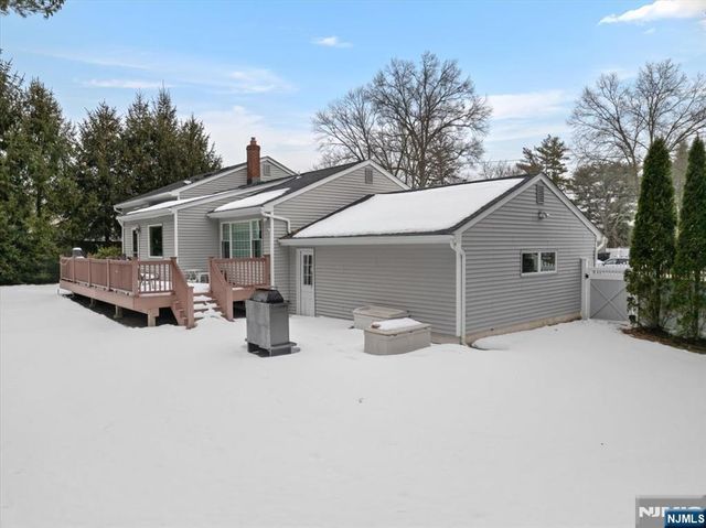 692 Pine Lake Drive, Twp Of Washington, NJ 07676