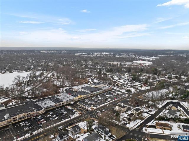 692 Pine Lake Drive, Twp Of Washington, NJ 07676