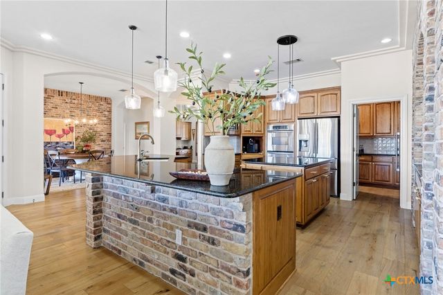 413 Lake Side Drive, Georgetown, TX 78628