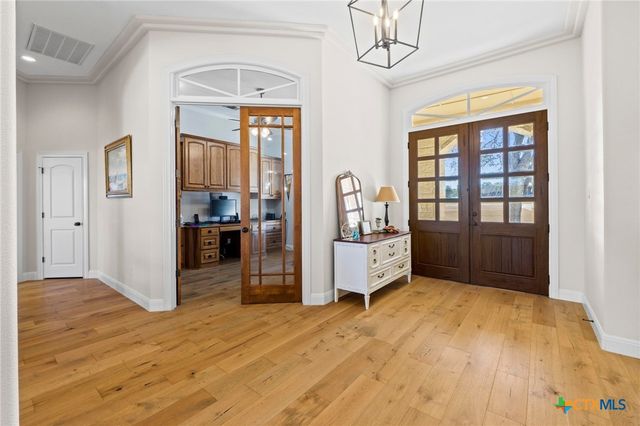 413 Lake Side Drive, Georgetown, TX 78628