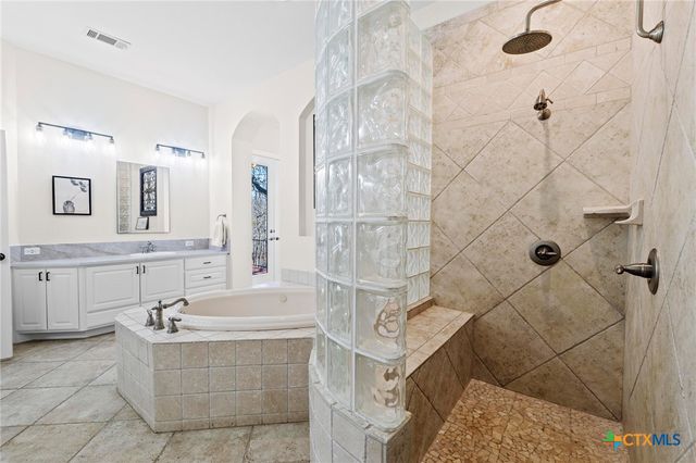 413 Lake Side Drive, Georgetown, TX 78628