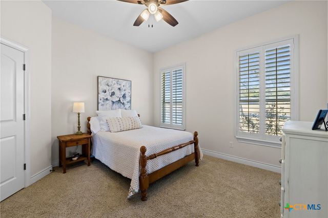 413 Lake Side Drive, Georgetown, TX 78628