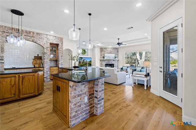 413 Lake Side Drive, Georgetown, TX 78628