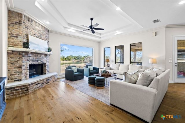 413 Lake Side Drive, Georgetown, TX 78628