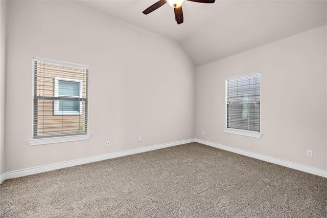 2915 Clinton Drive, Houston, TX 77020