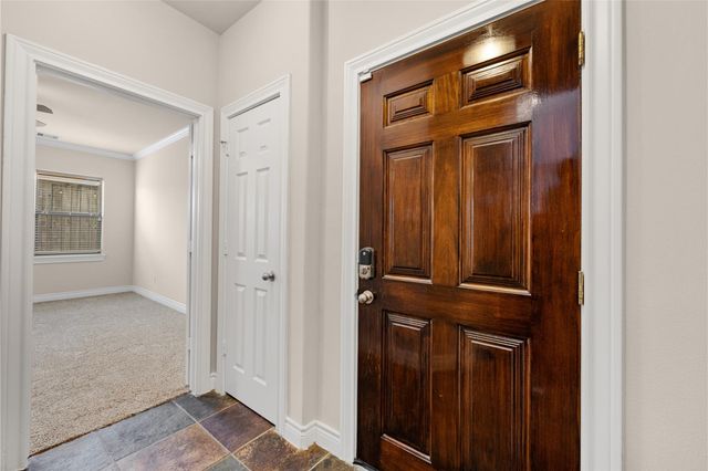 2915 Clinton Drive, Houston, TX 77020