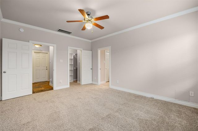 2915 Clinton Drive, Houston, TX 77020