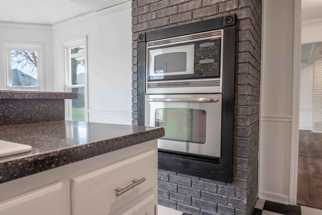 2808 EAGLE BRIER CV, Memphis, TN 38016