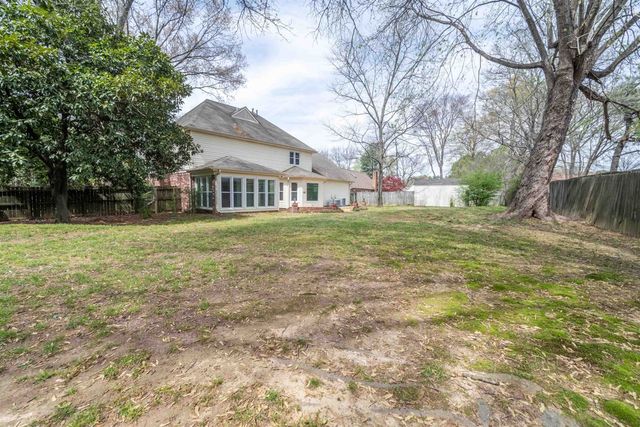 2808 EAGLE BRIER CV, Memphis, TN 38016