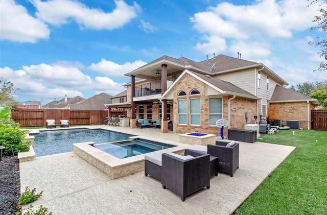 2211 Mad River Lane, Missouri City, TX 77459