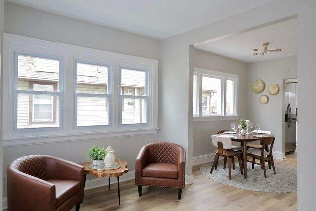 2011 2nd Avenue N, Minneapolis, MN 55405