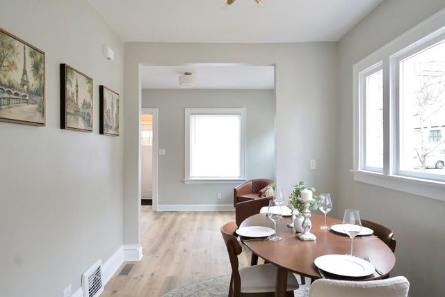 2011 2nd Avenue N, Minneapolis, MN 55405