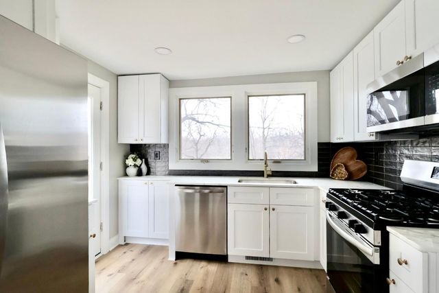 2011 2nd Avenue N, Minneapolis, MN 55405