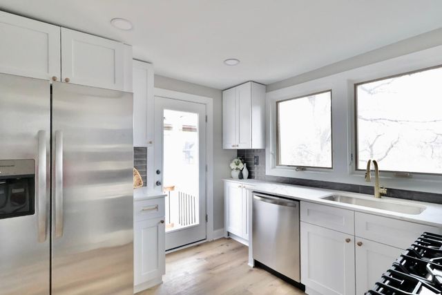 2011 2nd Avenue N, Minneapolis, MN 55405