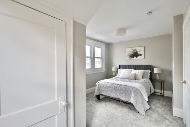 2011 2nd Avenue N, Minneapolis, MN 55405